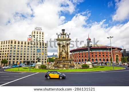 BARCELONA, SPAIN - August 15, 2014: Placa d\'Espanya (Plaza de Espana, Spain Square). It is one of Barcelona\'s most important squares, built for the 1929 International Exhibition in Catalonia, Spain