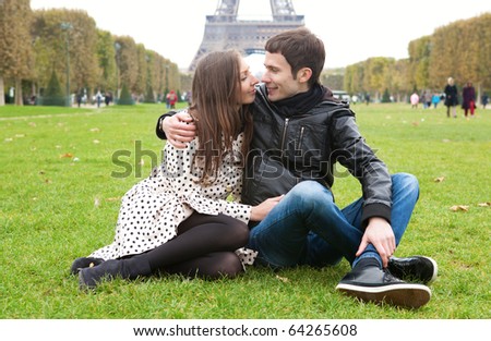 Romantic couple in Paris, near the Eiffel Tower