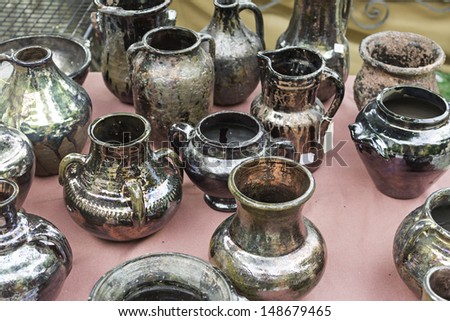 Clay pots bright craft market, sell and trade
