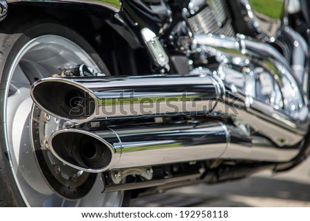 [Obrazek: stock-photo-close-up-of-motorcycle-exhau...958118.jpg]