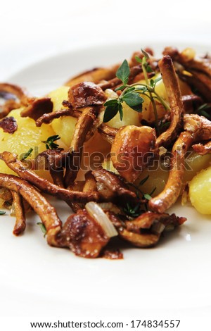 Baked mushrooms with potatoes