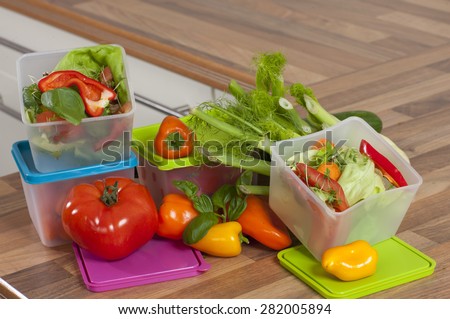 To store the  leftover of the dinner in plastic boxes