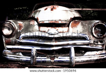 face of a old, damaged car