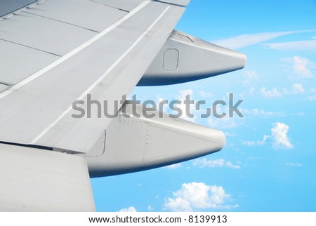 air plan wing on sky