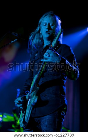 CHICAGO - SEP. 16: Jerry Cantrell of Alice in Chains takes the stage on the opening night of BlackDiamondSkye on September 16, 2010 in Chicago.