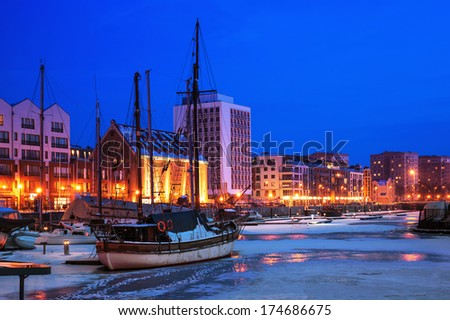 [Obrazek: stock-photo-port-of-gdansk-in-winter-174686675.jpg]