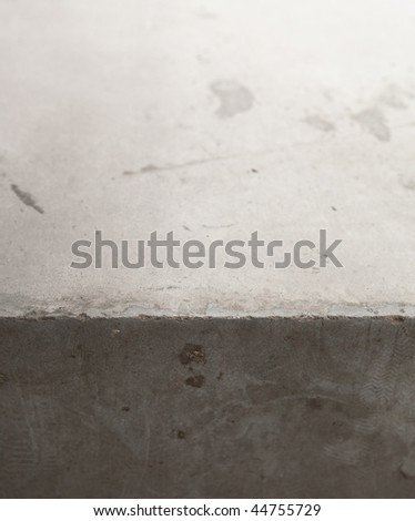 Concrete ledge