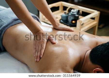 Thai massage series : Back and shoulder massage