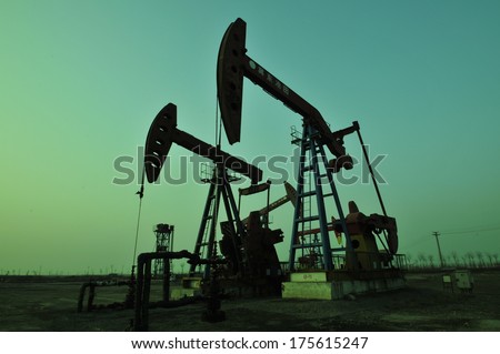 Oil Drilling Rig, Tanghai County Of Hebei Province Oil Fields In China