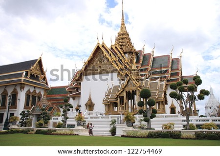 Wat phra kaew, the Temple of the Emerald Buddha, is one of the main landmark of Bangkok, Thailand.