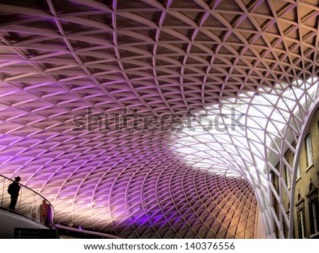 London - May 19. King\'S Cross Railway Station New Concourse Illuminated Diagrid Roof Structure On May 19, 2013, Located In London, Uk.