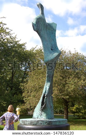 LONDON - SEPTEMBER 16. \'Large Standing Figure; Knife Edge\' is a 29\' 6\