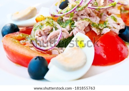 Fresh tuna salad