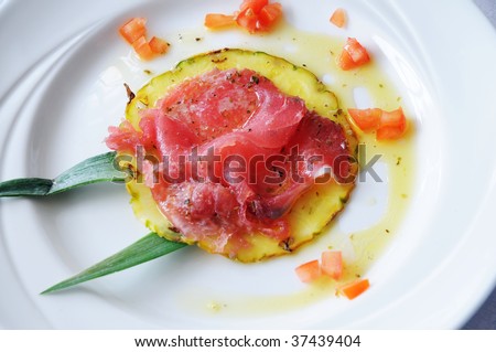 Thinly sliced tuna with pineapple dish