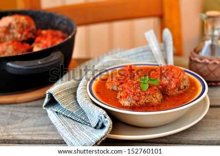 Meat Balls in Tomato Sauce