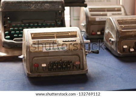 Vintage electronic Devices, Vintage Adding Machine