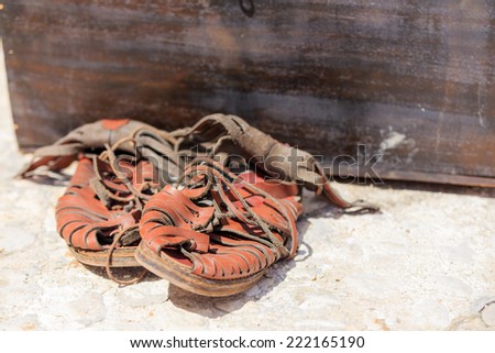 Typical object used by the Roman legions of the Roman Empire. It\'s a sandal used by soldiers