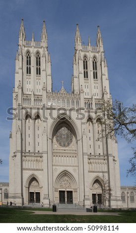 National Cathedral, Washington DC on warm spring day with blue sky