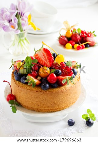 Chiffon cake with summer berries and cream.