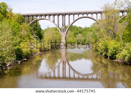 cuyahoga river and stone arch bridge