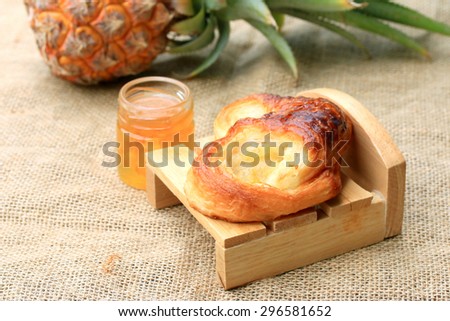 Pineapple Bread