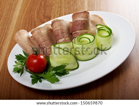Sliced beef tongue with horseradish and vegetable