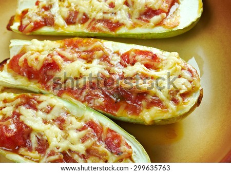Baked zucchini boats and minced - KÃ?ÃÂ±ymalÃ?ÃÂ± Kabak Sandal.Turkish dish.