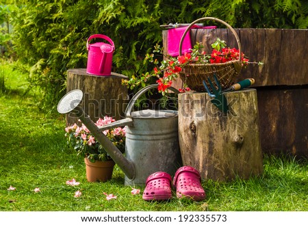 [Obrazek: stock-photo-spring-in-the-garden-the-too...335573.jpg]