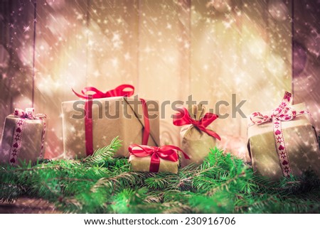 [Obrazek: stock-photo-holidays-are-coming-and-it-s...916706.jpg]