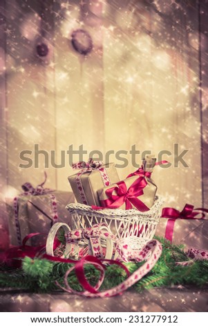 [Obrazek: stock-photo-holidays-are-coming-and-it-s...277912.jpg]