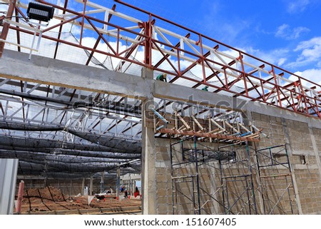 Roof construction for new factory