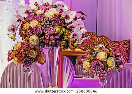 Special arrangement for the wedding dinner party.