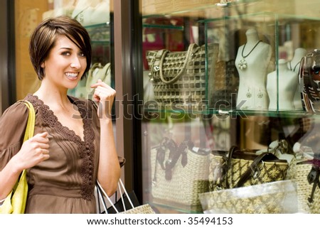 Young woman shopping at an outdoor mall
