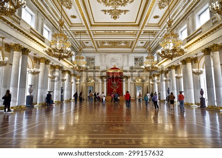 ST. PETERSBURG, RUSSIA - JULY 11, 2015: :St George\'s Hall (referred to as Great Throne Room) is one of largest state rooms in Winter Palace