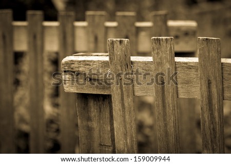 old wood fence backgrond