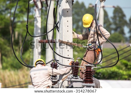 electrician overalls working at height and dangerous