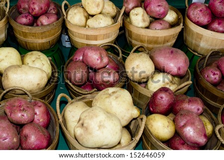 Organic Fruit and vegetables at the Market: potatoes