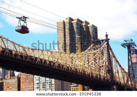 Roosevelt Island Tramway and Queensboro Bridge. Connection between Roosevelt Island with Lower East Side Manhattan.