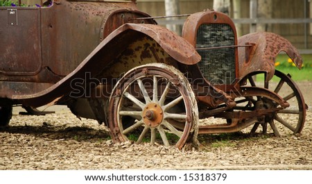 Antique rusty truck (1917)