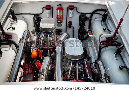 High performance boat engine