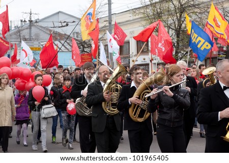 VLADIMIR, RUSSIA - MAY 1: International Workers Day on May 1, 2012 in Vladimir, Russia. Workers and opposition group walks in main street