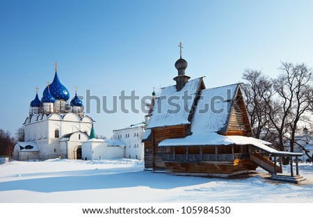 Wooden Nikola\'s church  and Cathedral of the Nativity at Suzdal in winter. Russia