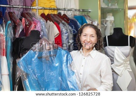 Fashion for Women Over 50 - AARP