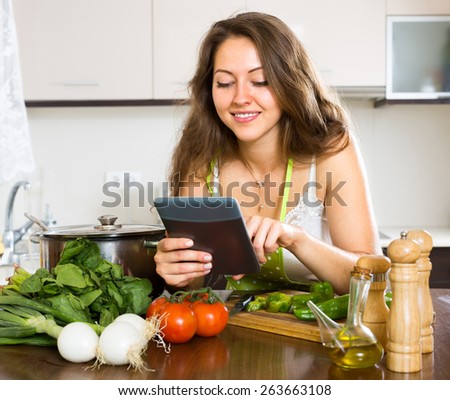 Housewife looking for online recipe vegetarian food