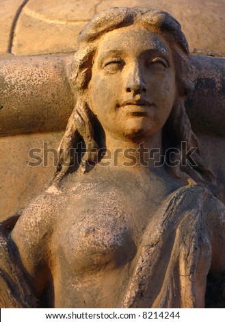 Woman sculpture, Troja mansion, Prague