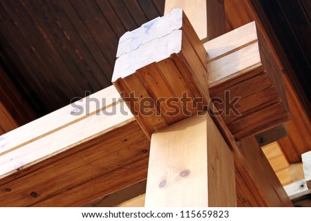 beams of glued laminated timber