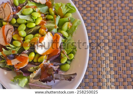 Edamame bean salad with fresh sliced mushrooms and French dressing