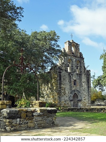 Mission Espada is a Roman Catholic mission established by Spain near San Antonio in 1731. One of four missions along the San Antonio river that comprise San Antonio Missions National Historical Park.