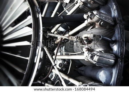 Aircraft engine close