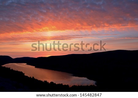 Sunrise landscape, Lake of the Clouds, Porcupine Mountains Wilderness State Park, Michigan\'s Upper Peninsula, USA